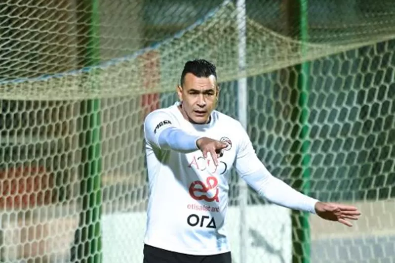 عصام الحضري